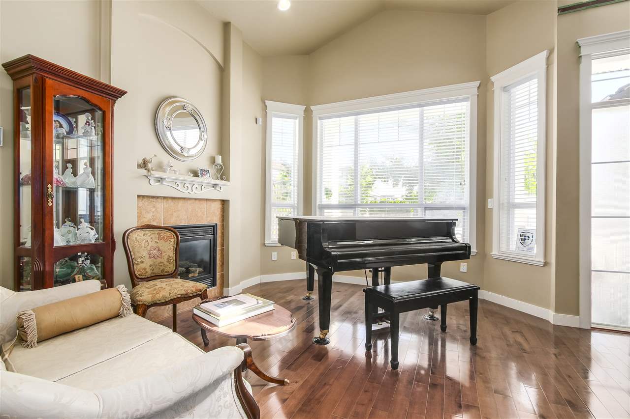 7313 196a Street, Langley 14