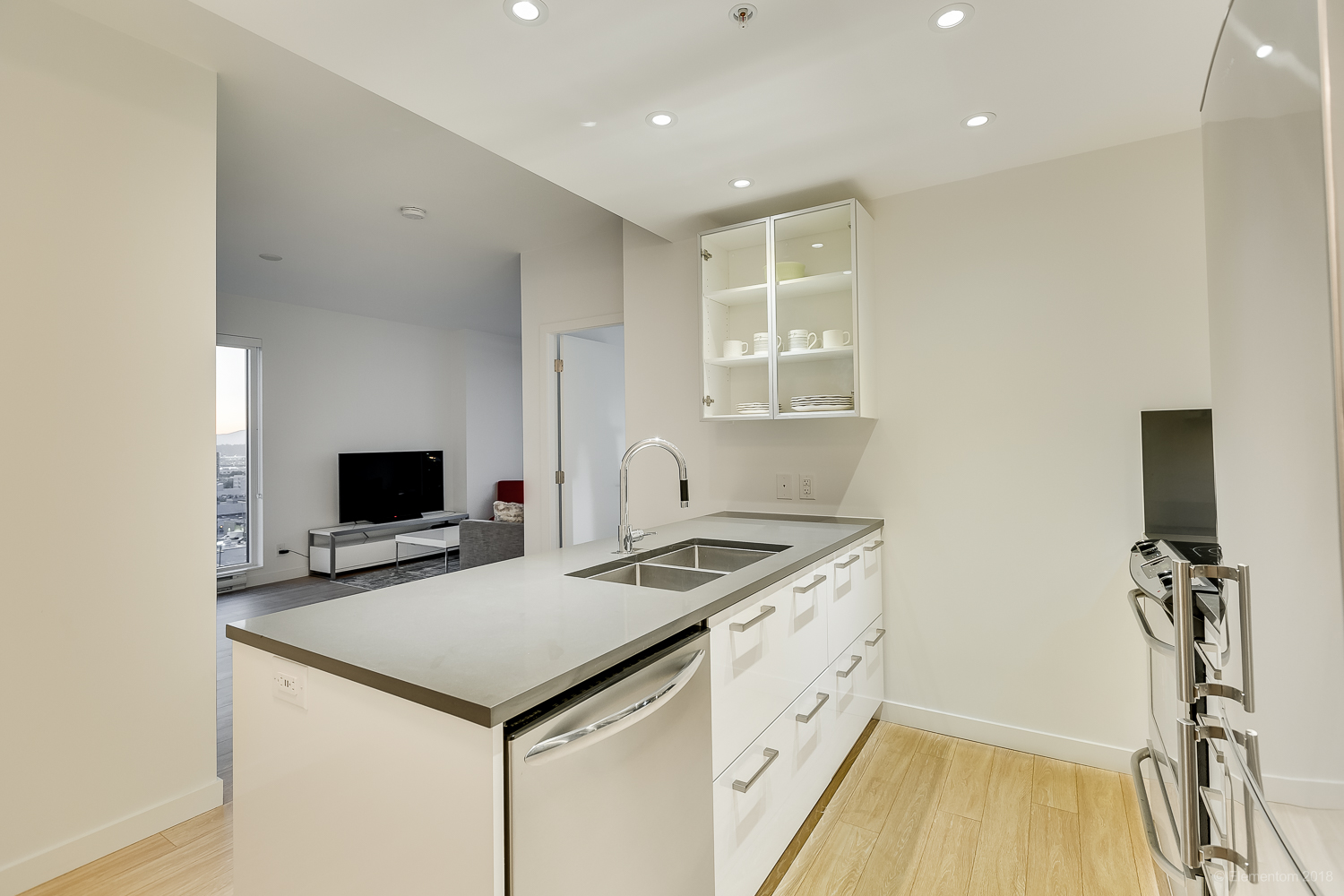 PH2-983 East Hastings Street 6