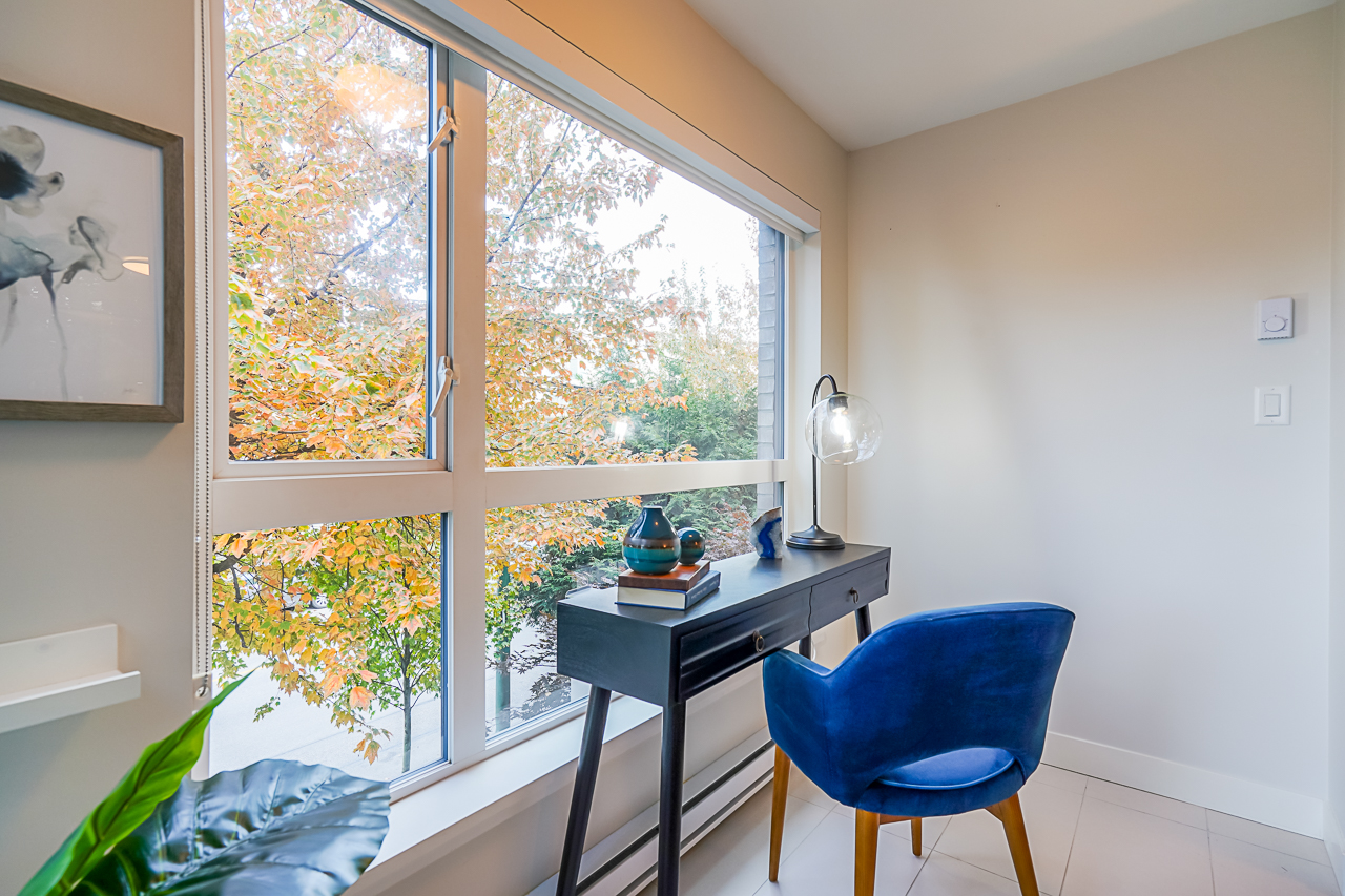 203 - 3456 Commercial St 26
