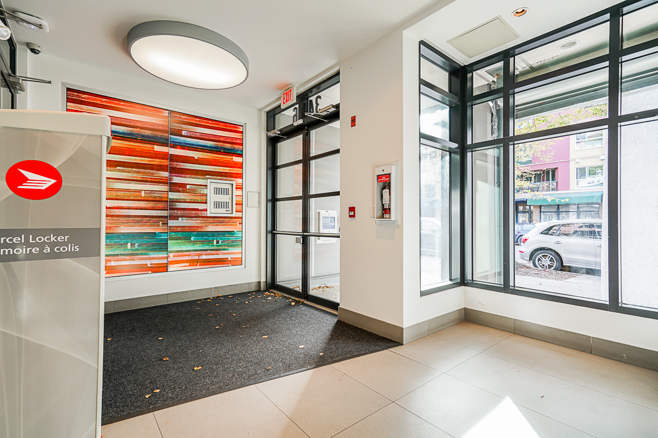 203 - 3456 Commercial St 3