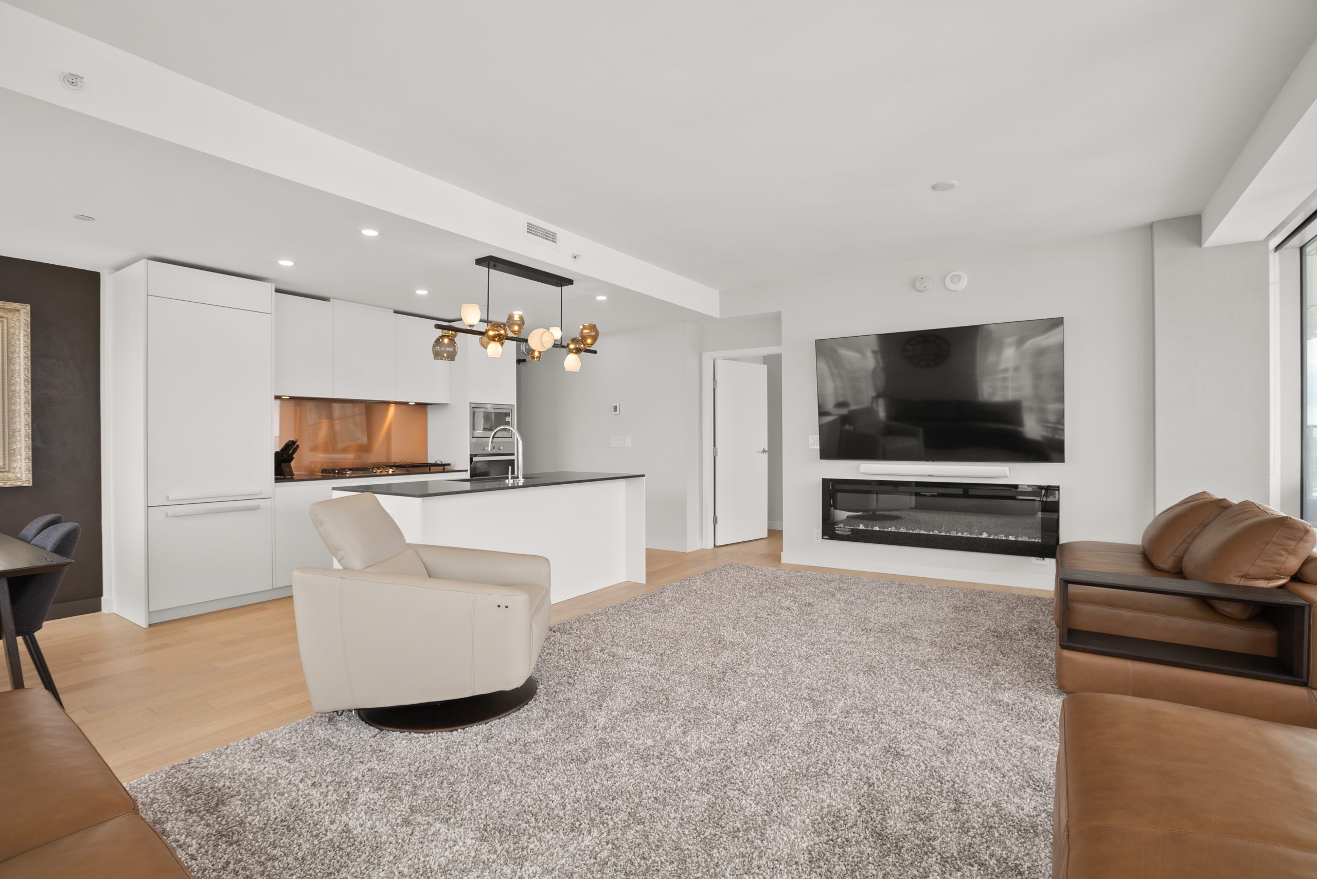 4506 1480 Howe Street 33