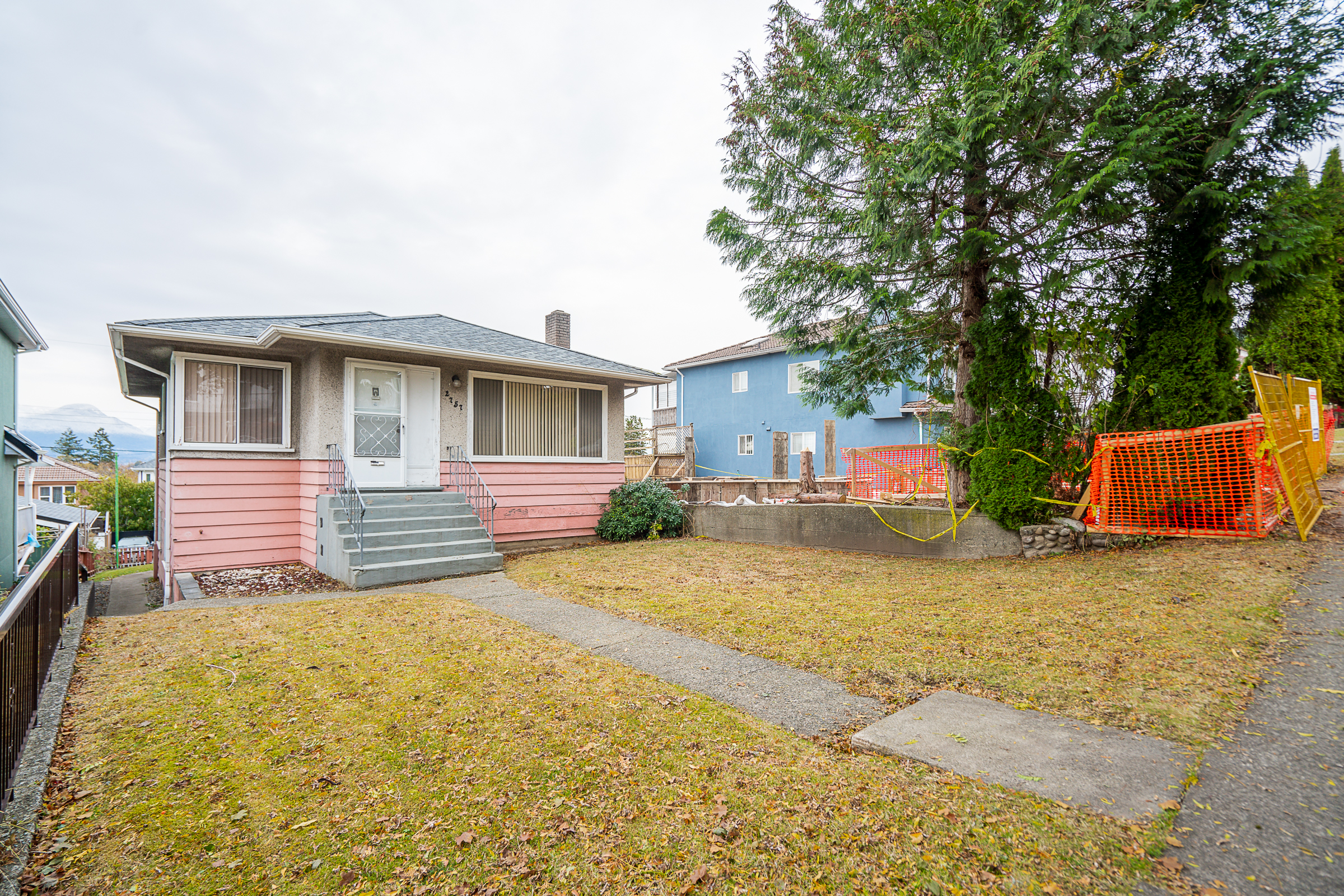 2757 E. 24th Avenue 2