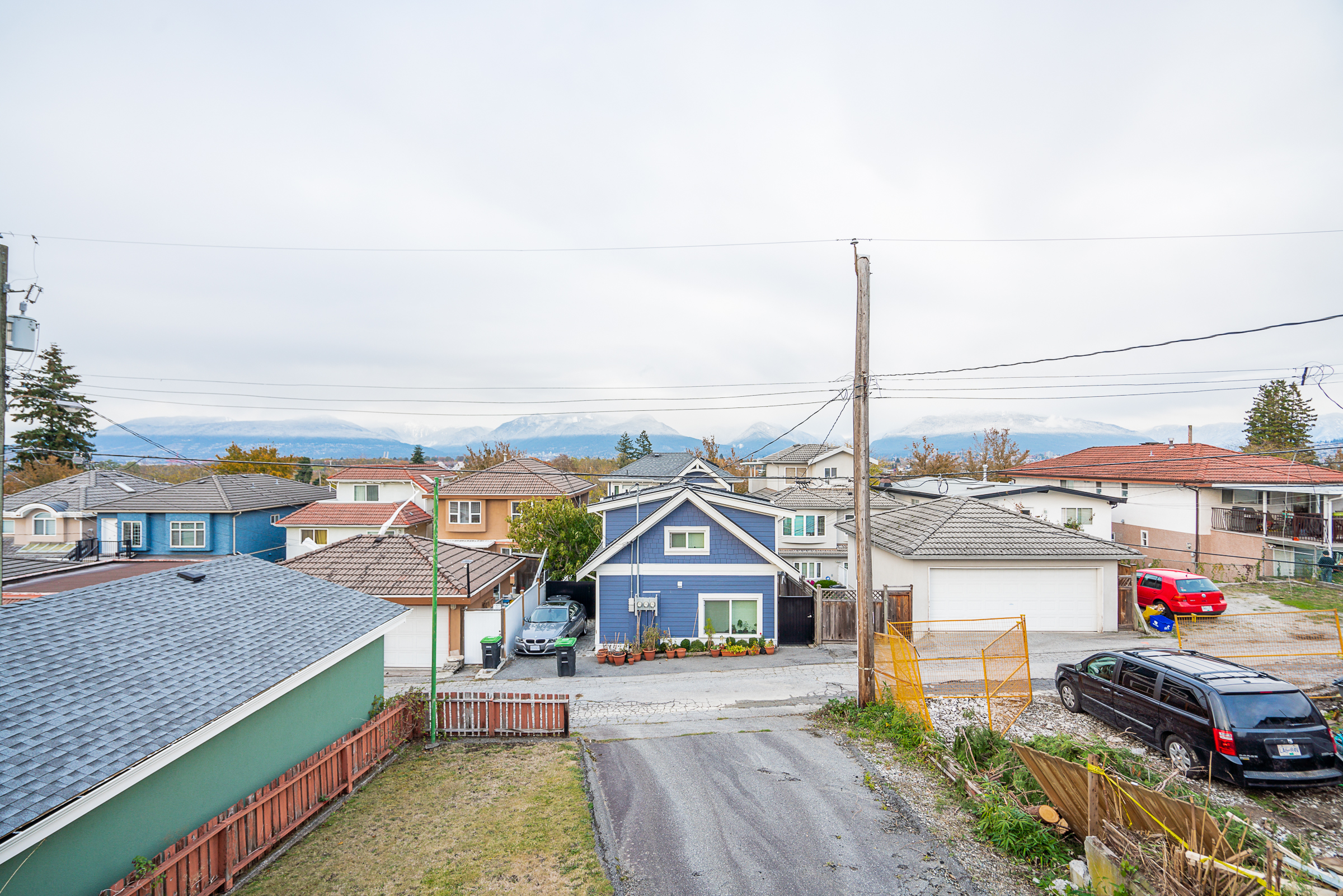 2757 E. 24th Avenue 15