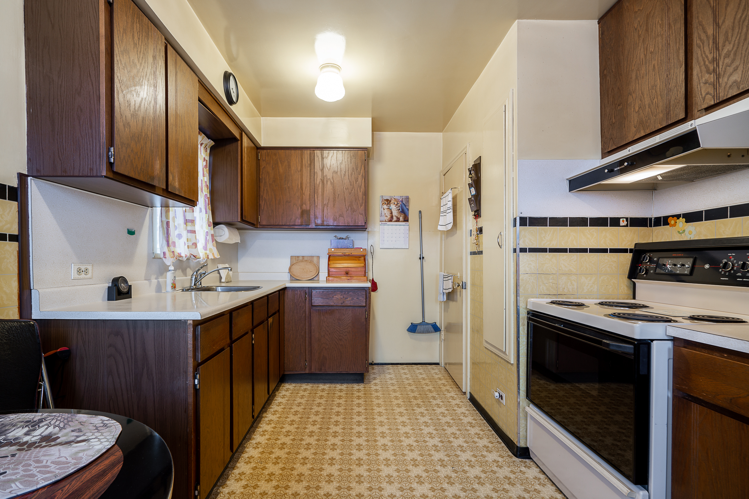 2757 E. 24th Avenue 6