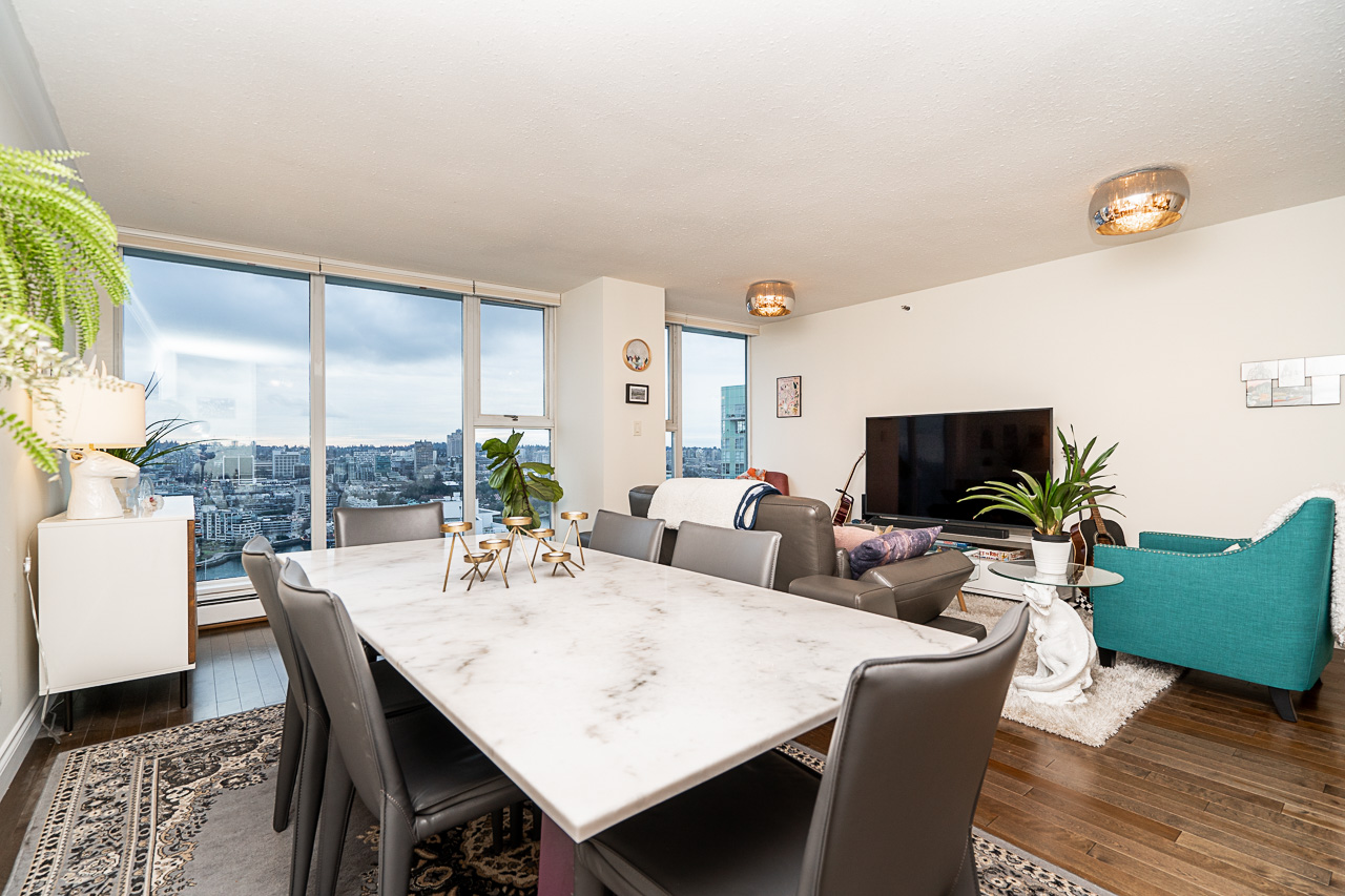 3505-1009 Expo Boulevard 32