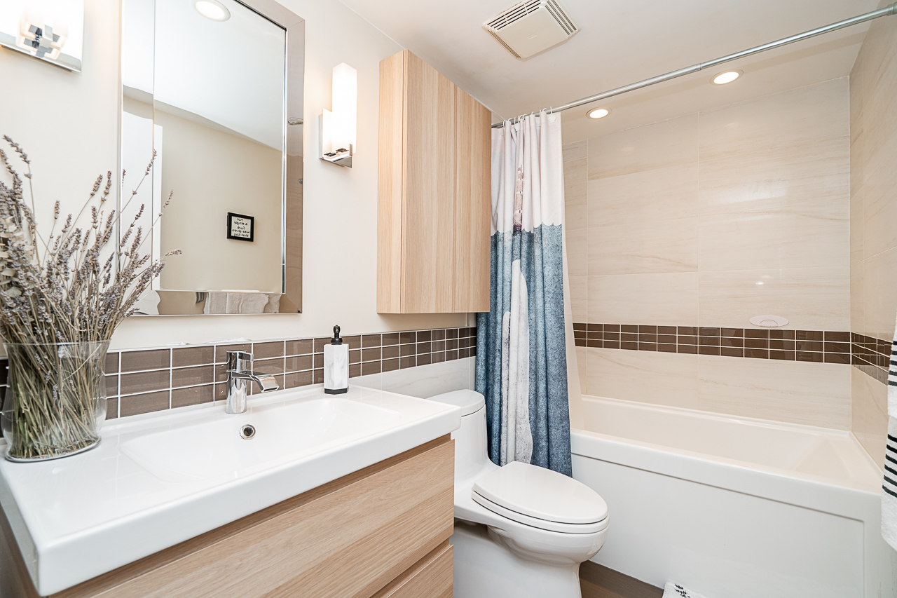 3505-1009 Expo Boulevard 20