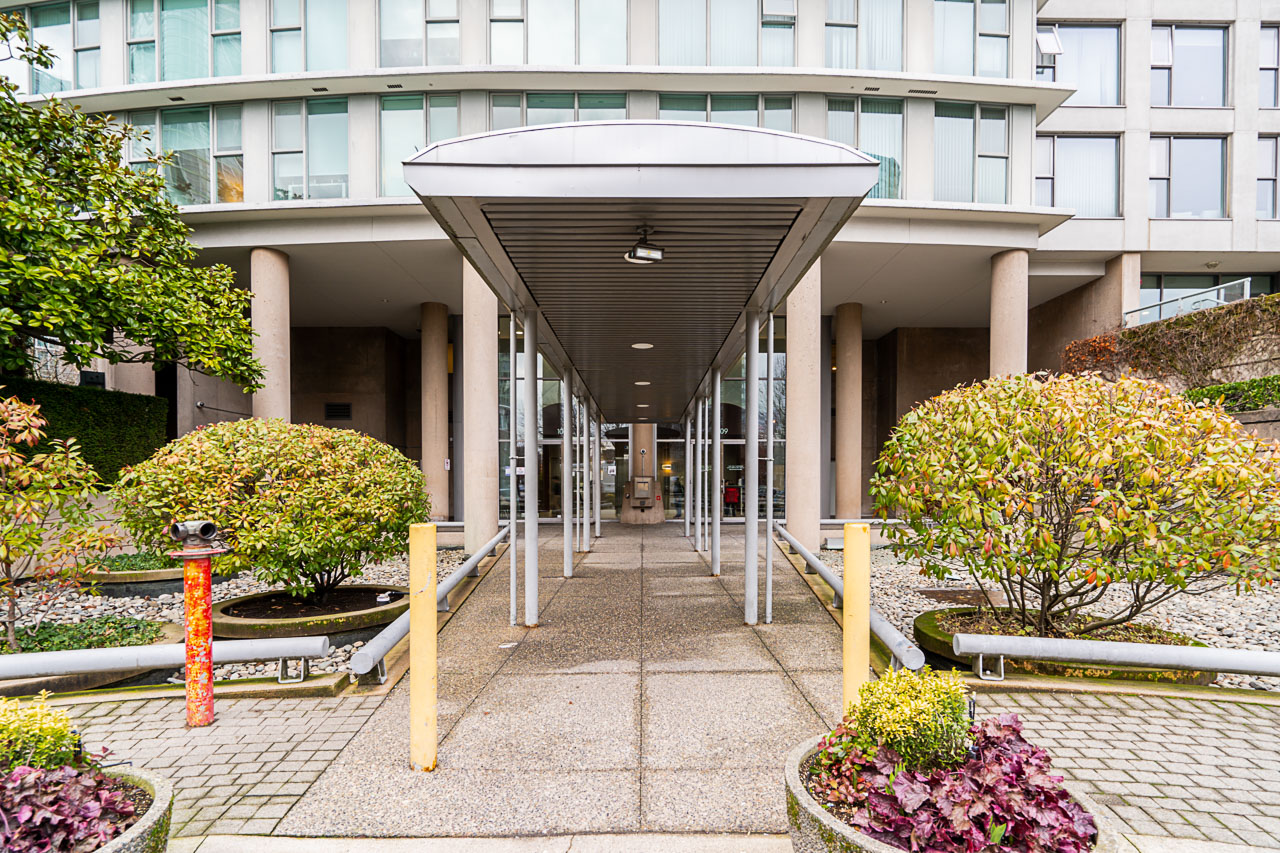 3505-1009 Expo Boulevard 40