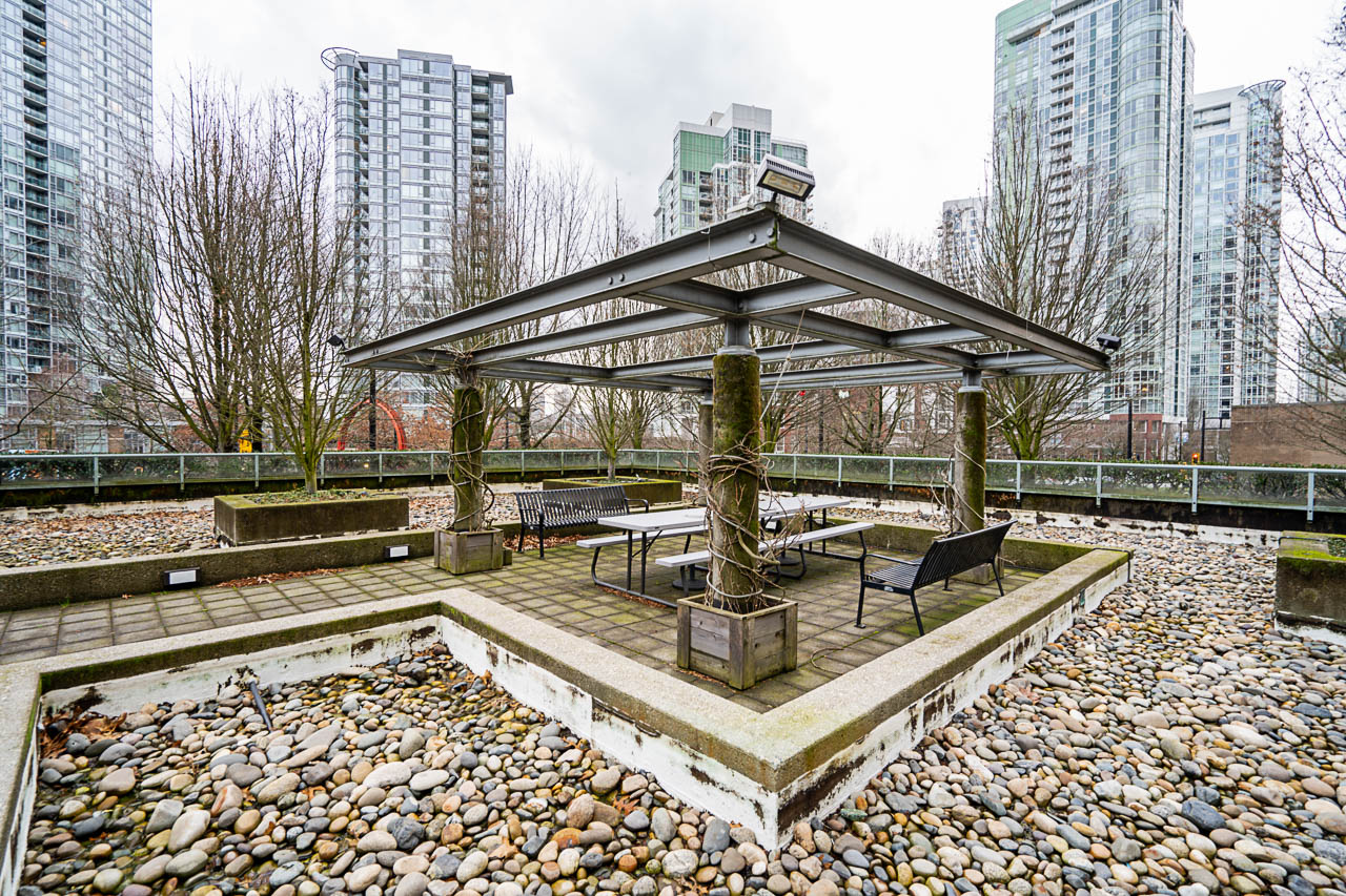 3505-1009 Expo Boulevard 2
