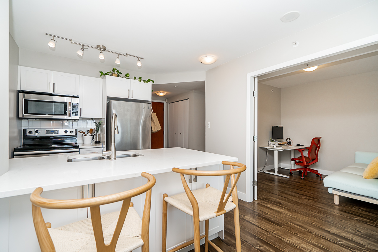 1102-2763 Chandlery Place 41