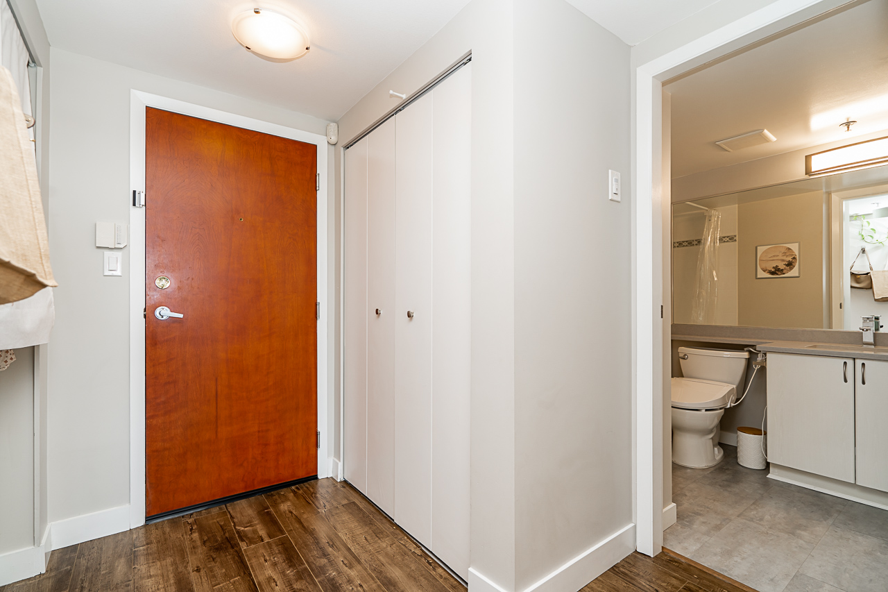 1102-2763 Chandlery Place 26
