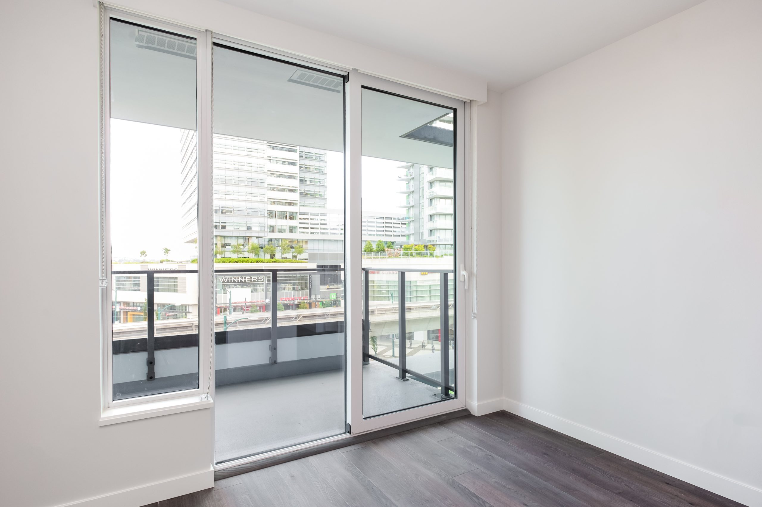 406-8189 Cambie St. 26