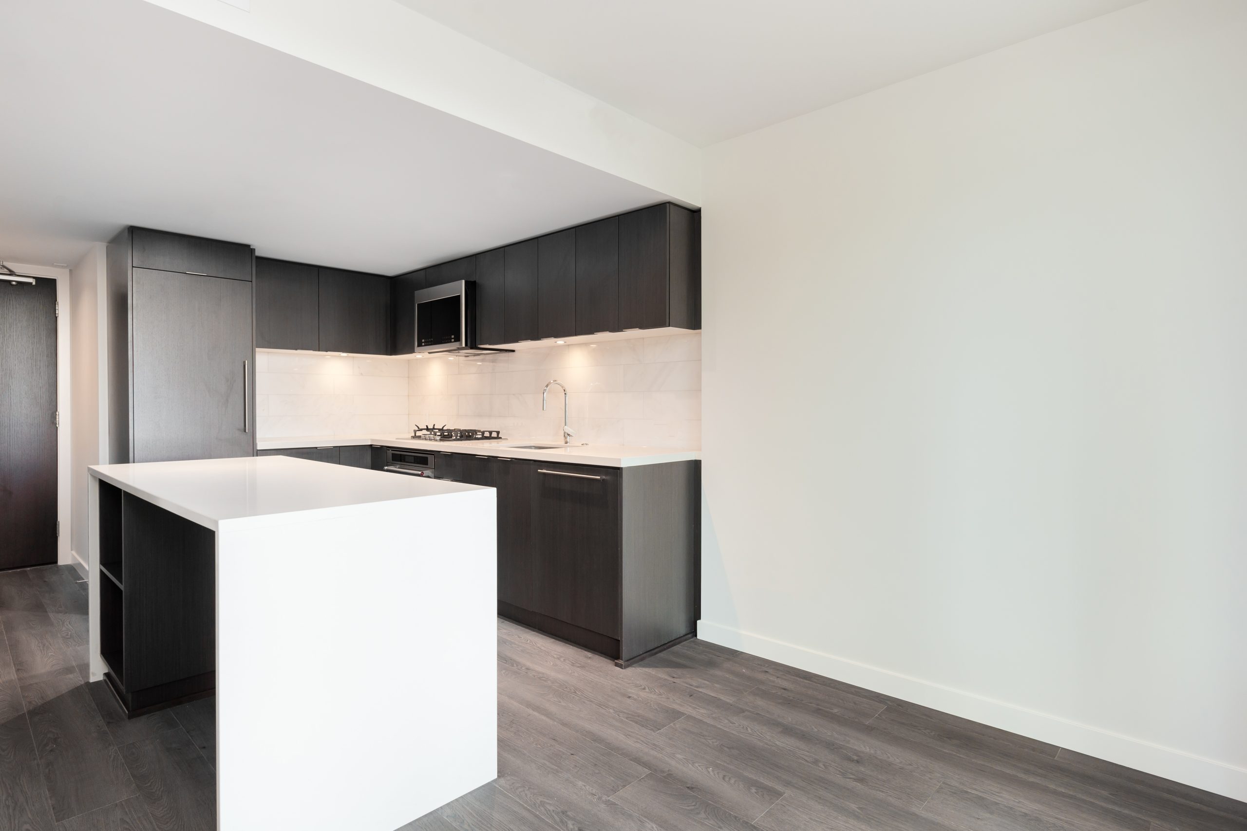 406-8189 Cambie St. 22