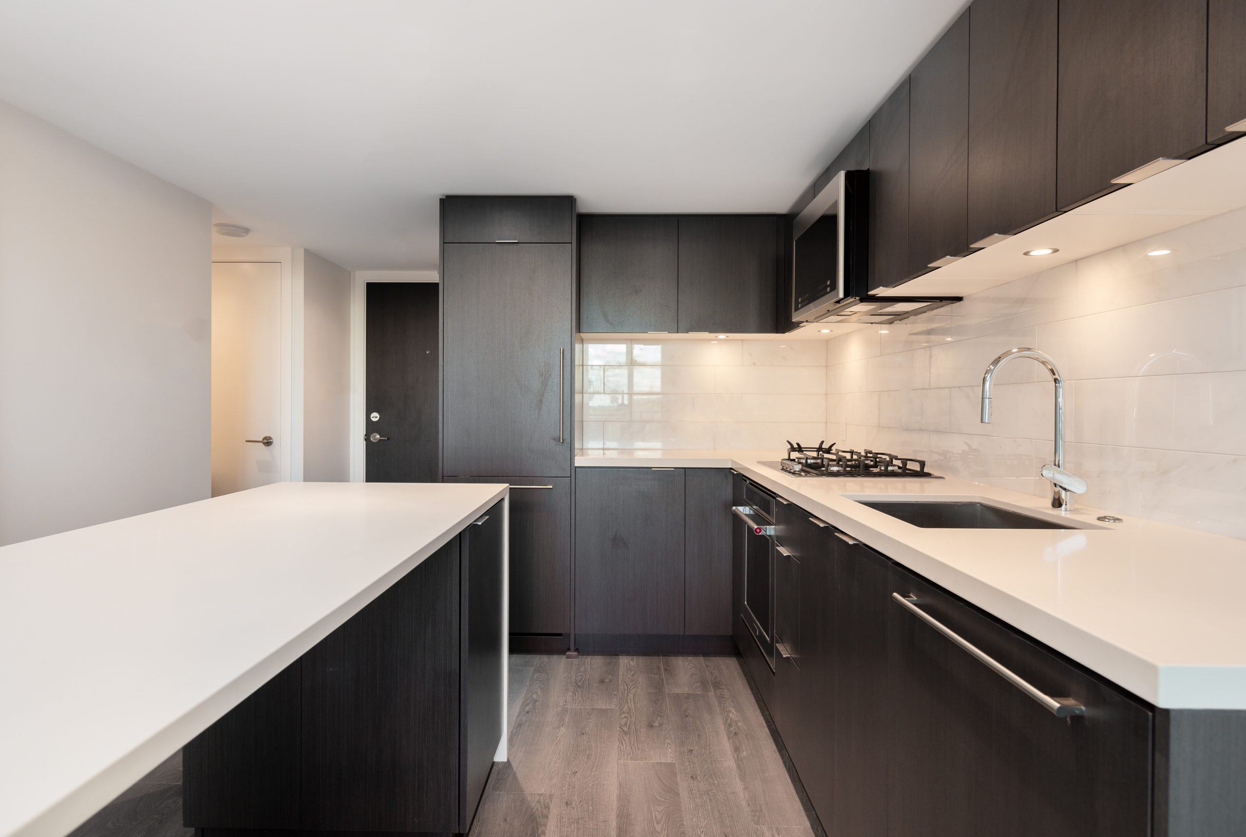 406-8189 Cambie St. 21