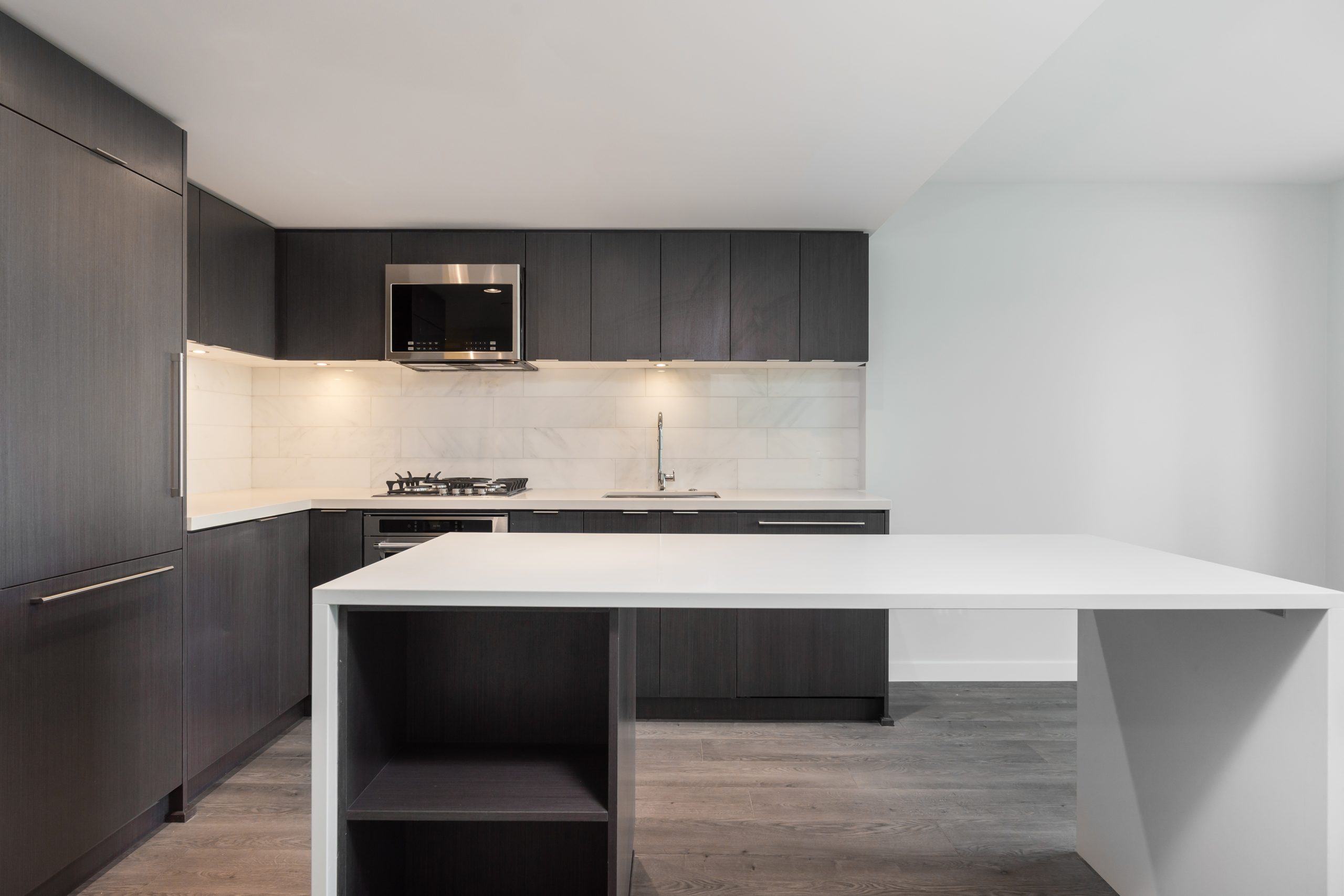 406-8189 Cambie St.