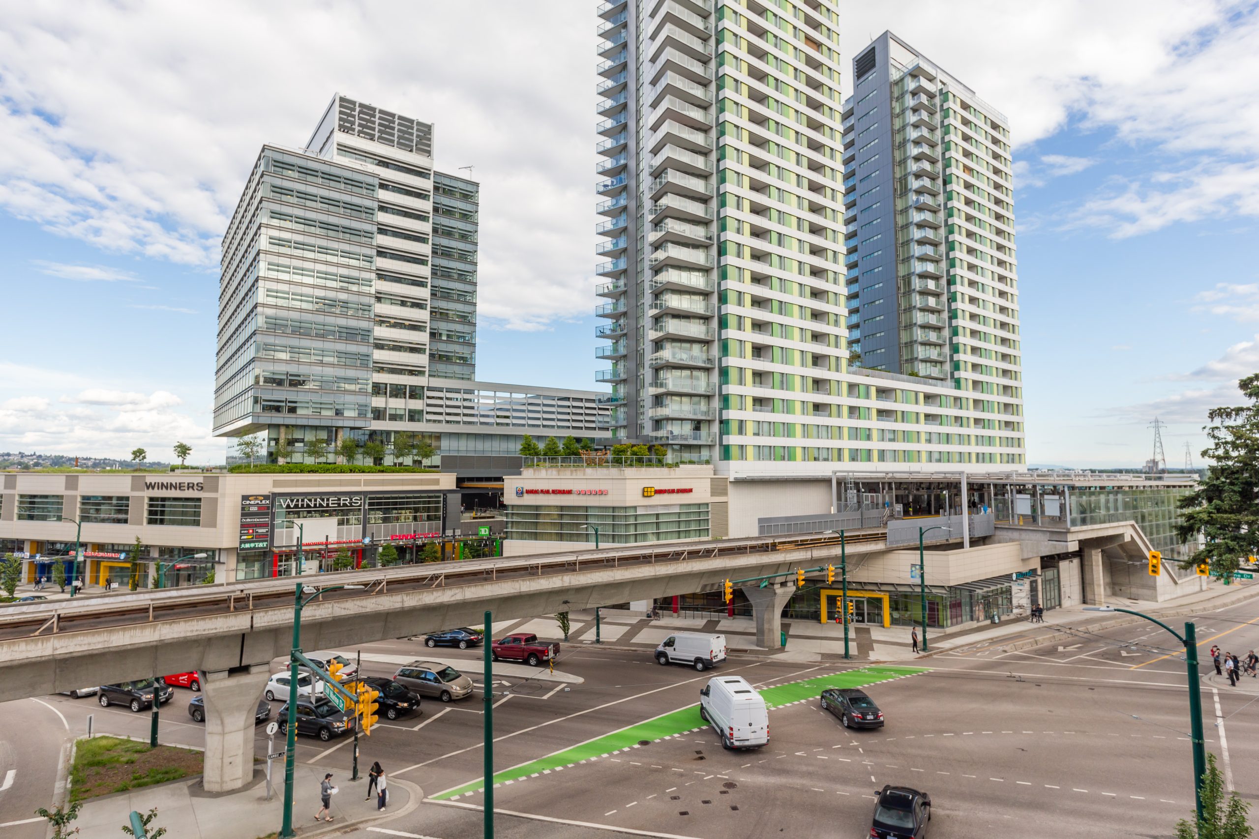 406-8189 Cambie St. 8
