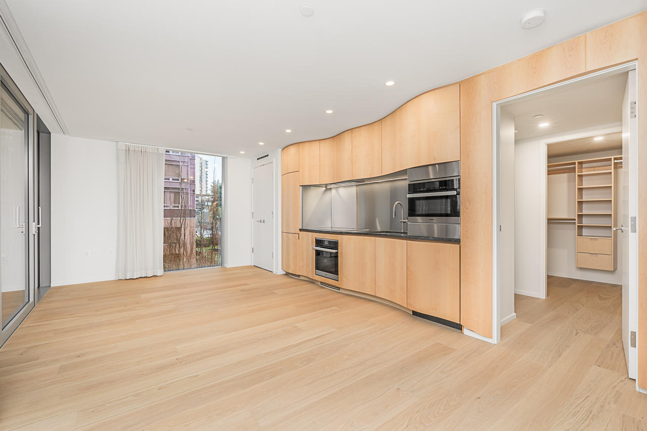 502-1568 Alberni St. 12
