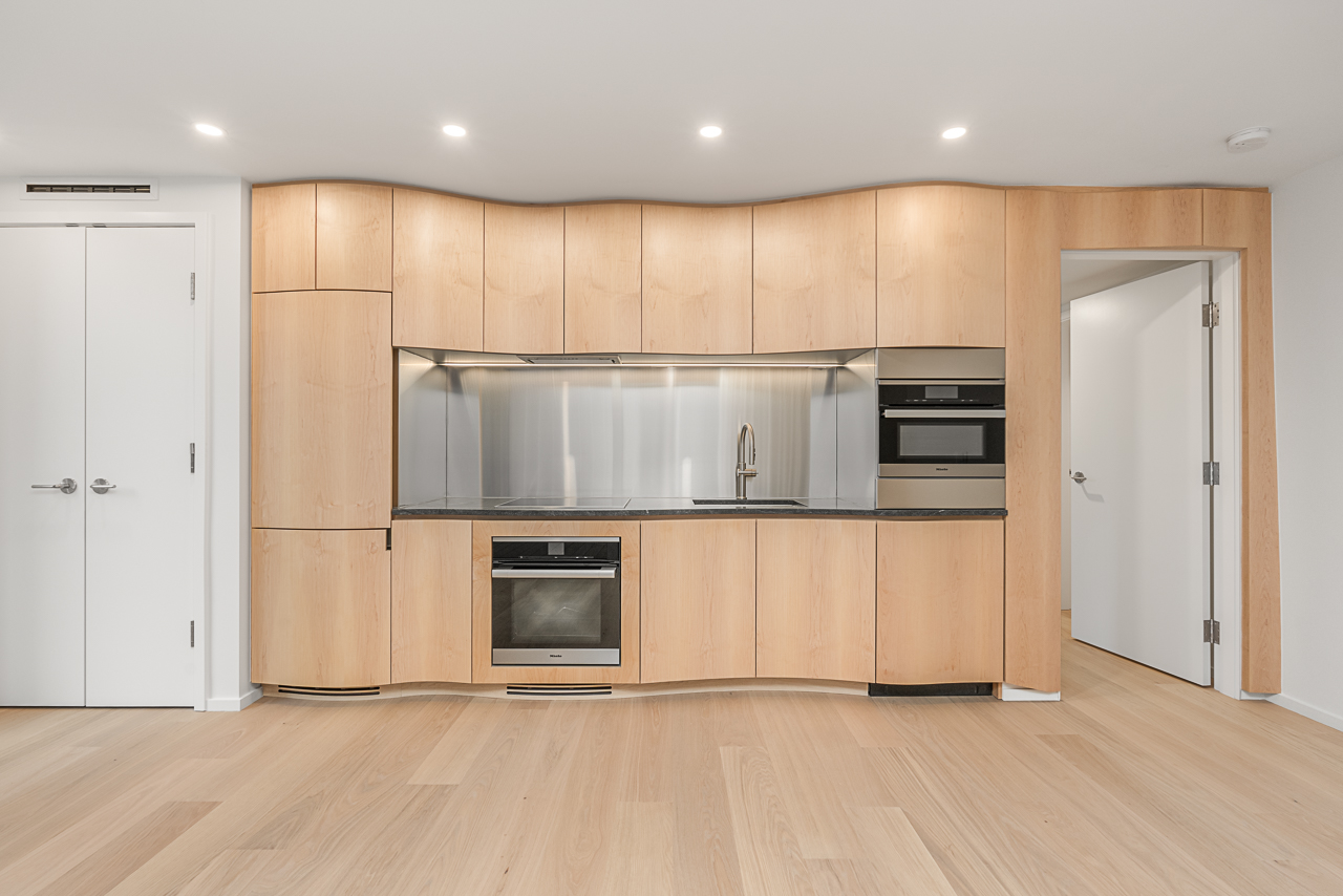 502-1568 Alberni St. 21