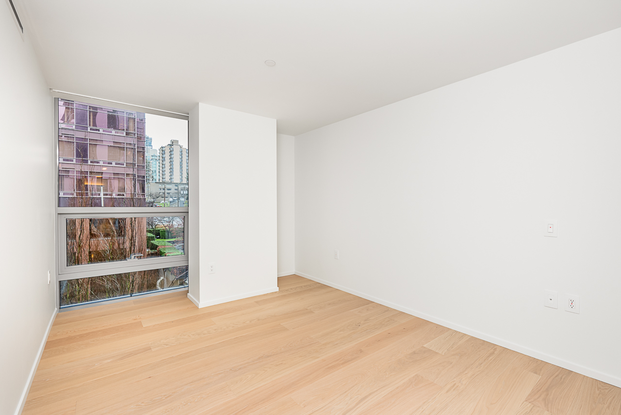 502-1568 Alberni St. 18